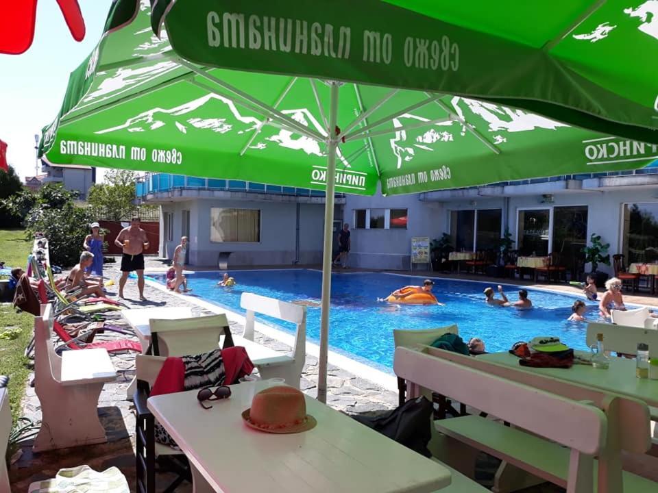 לוזנטס Hotel Sunset Beach מראה חיצוני תמונה