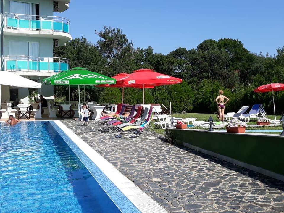 לוזנטס Hotel Sunset Beach מראה חיצוני תמונה